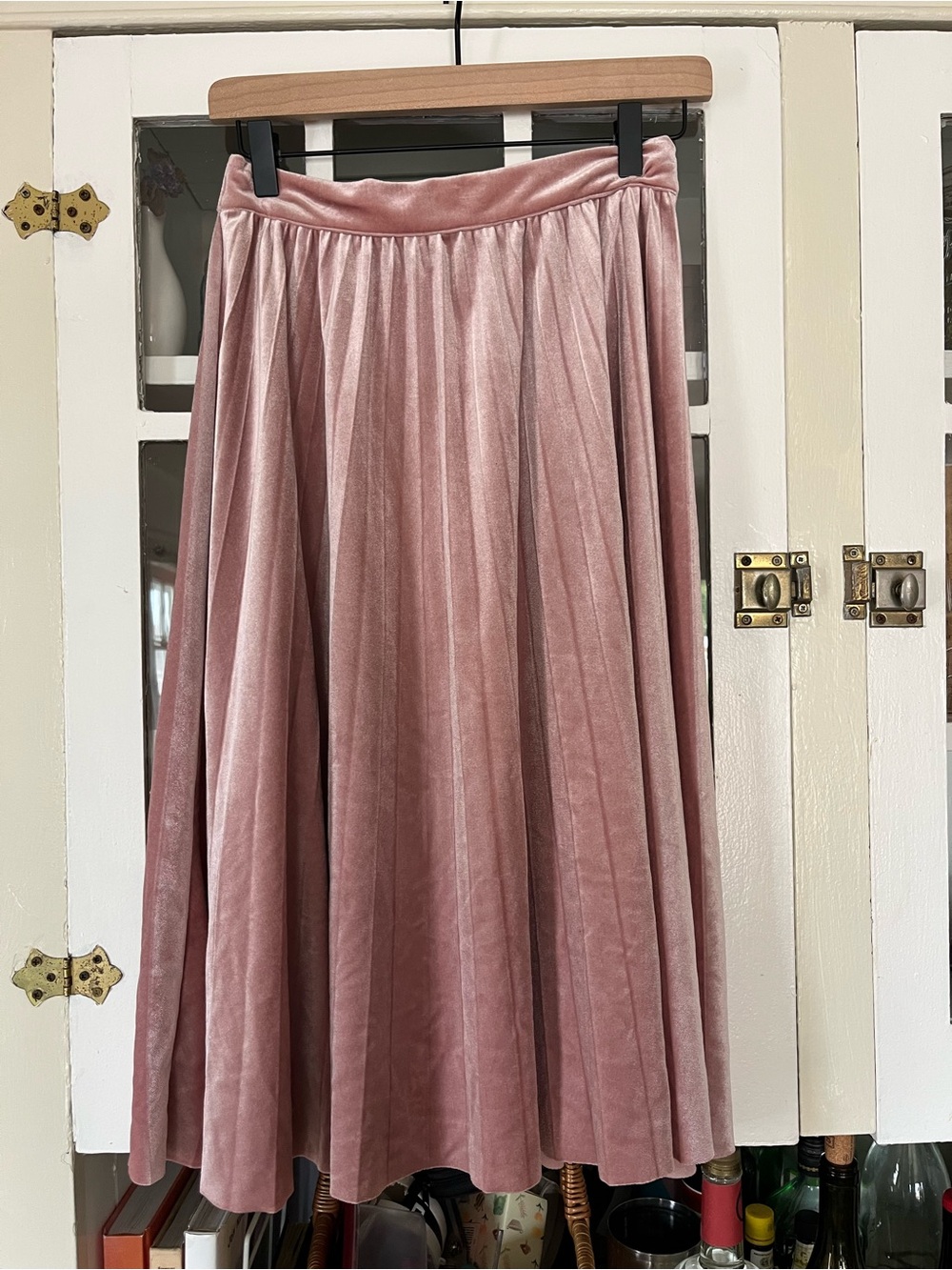Simply Styled Pleated Velvet Midi Skirt - Rose